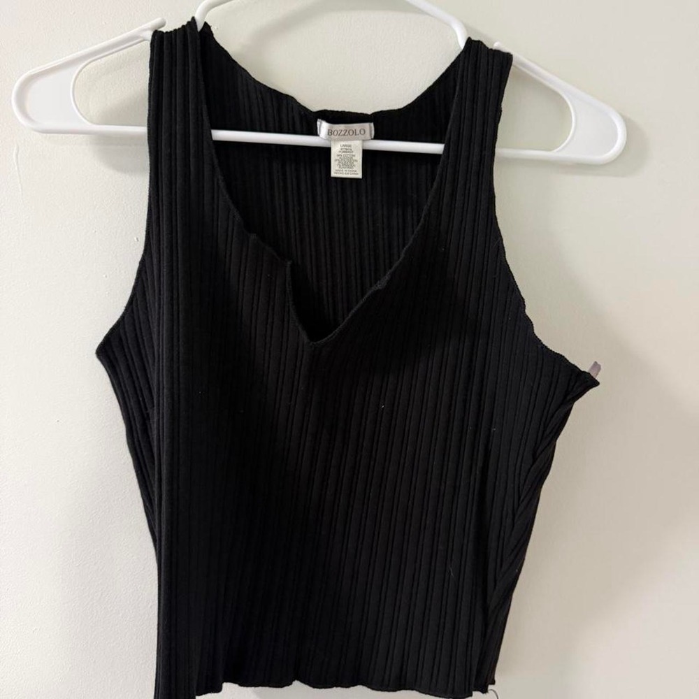 Bozzolo Tank Top Womens Large Black Like New Ribbed Pleated V-Notch Neck RT78418